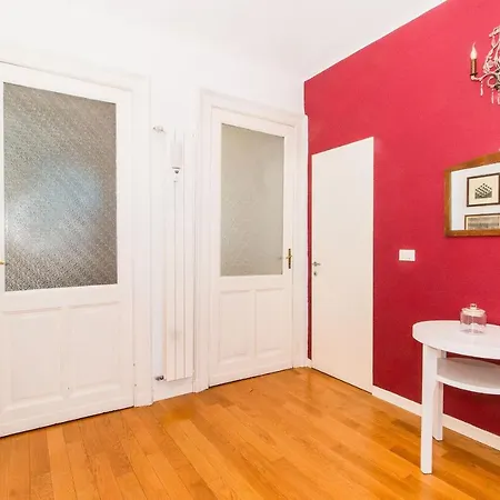 Apartment Pozzo Strada Bright - With Balconies